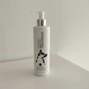 Nano Shampoo Hudpleje til hanhunde - 250 ml.
